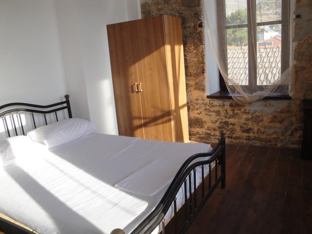 Villa Chrysodimi Chalki Town Habitación foto