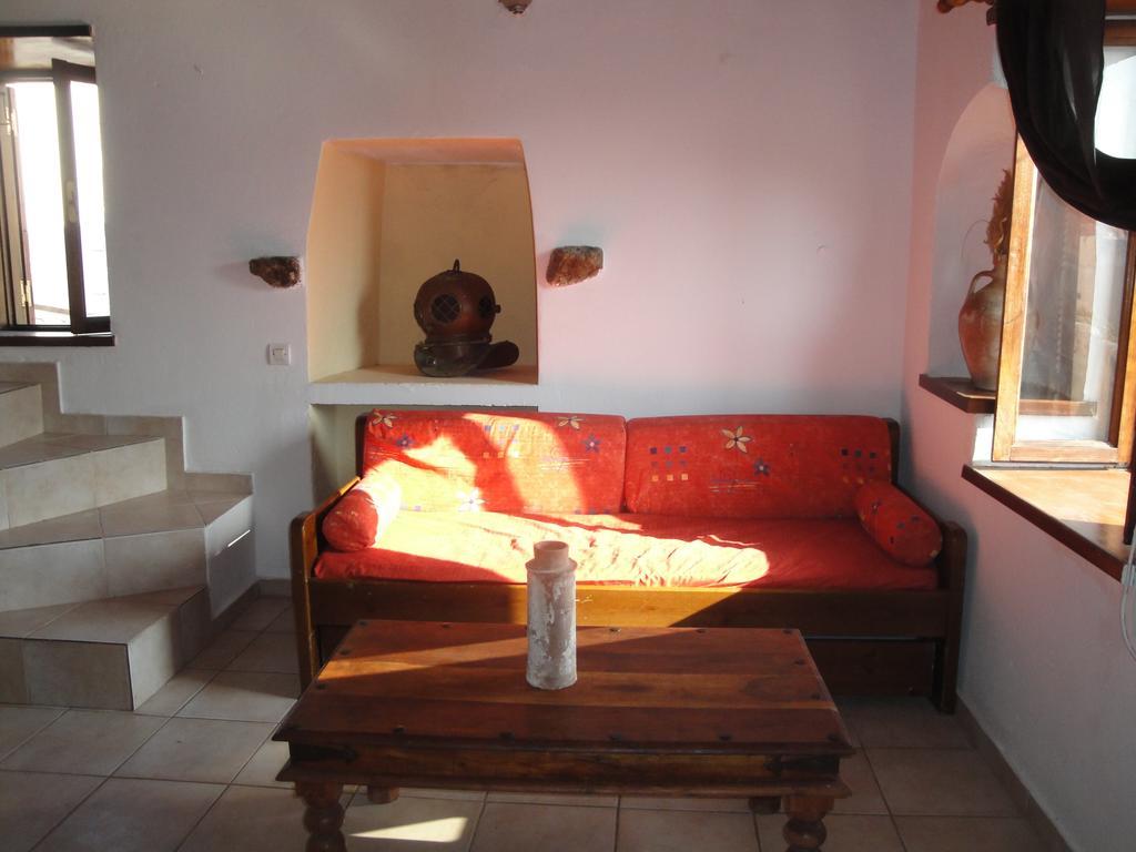 Villa Chrysodimi Chalki Town Habitación foto