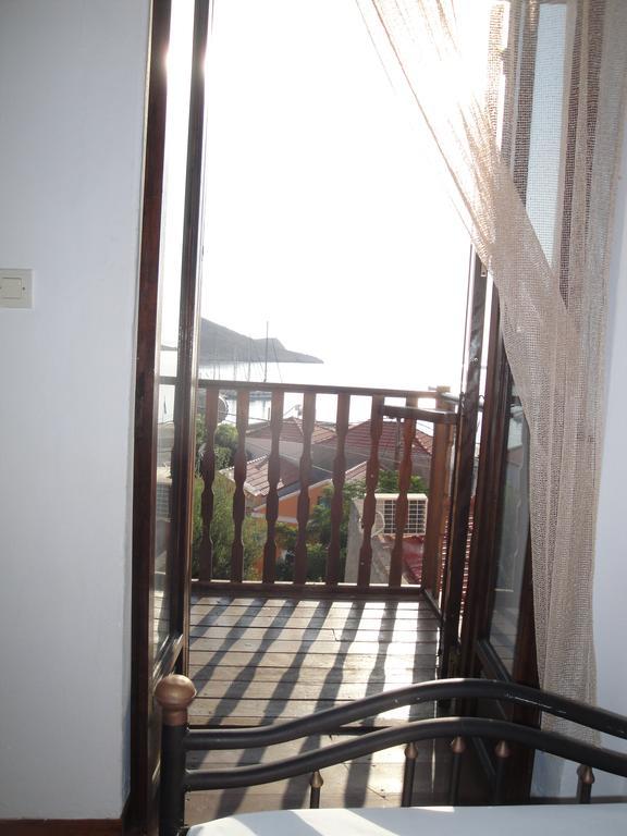 Villa Chrysodimi Chalki Town Habitación foto